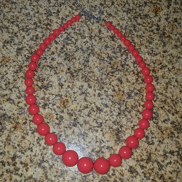 Authentic 1950's Orange Graduating Pearl Bead Necklace w Lobster Claw Closure - Picture 3 of 8